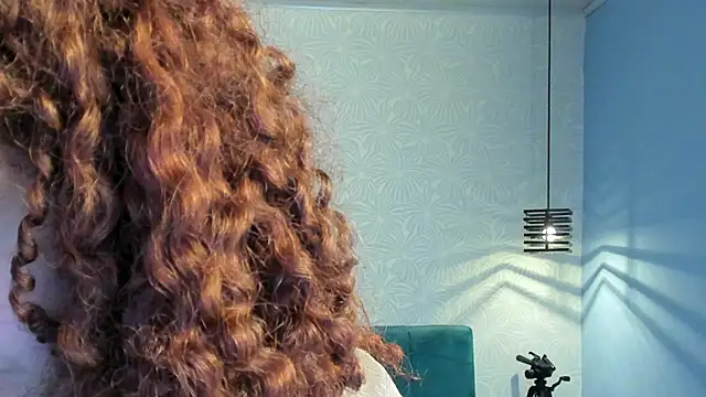 Snapshot of ninna_curly chatting on September 2025 05:09:02 AM ninna curly online show from September 2025 05:09:02 AM