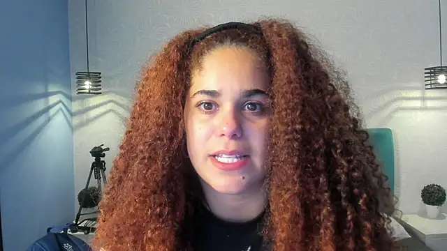 Snapshot of ninna_curly chatting on October 2025 09:35:02 PM ninna curly online show from October 2025 09:35:02 PM