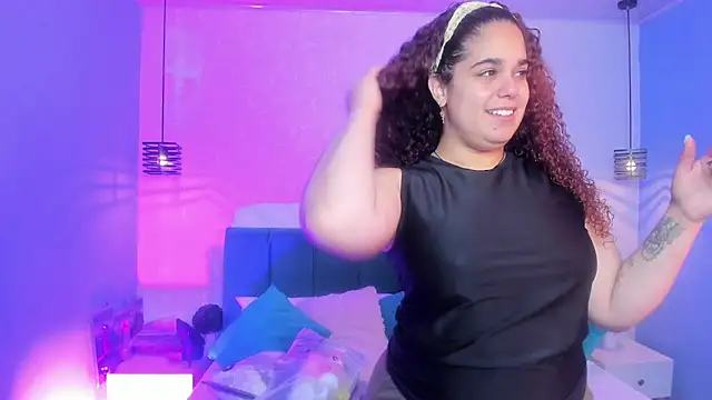 Snapshot of ninna_curly chatting on November 2025 04:02:02 AM ninna curly online show from November 2025 04:02:02 AM