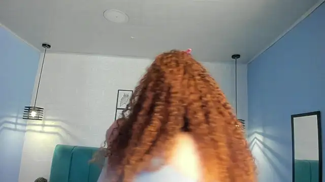 Snapshot of ninna_curly chatting on November 2025 09:15:02 PM ninna curly online show from November 2025 09:15:02 PM