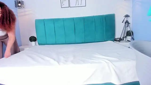 Snapshot of ninna_curly chatting on November 2025 06:02:02 AM ninna curly online show from November 2025 06:02:02 AM