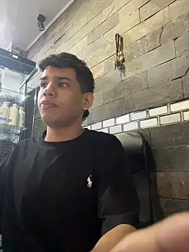 Snapshot of Santiago-Thompson chatting on November 2025 10:26:02 PM Santiago-Thompson online show from November 2025 10:26:02 PM