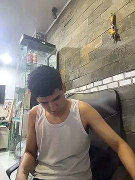 Snapshot of Santiago-Thompson chatting on November 2025 11:37:01 PM Santiago-Thompson online show from November 2025 11:37:01 PM