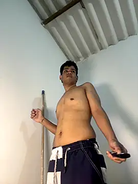 Snapshot of Santiago-Thompson chatting on December 2025 06:15:01 PM Santiago-Thompson online show from December 2025 06:15:01 PM