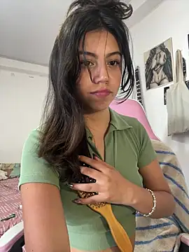 Snapshot of LiLy_kIndly chatting on March 2026 07:39:01 PM LiLy kIndly online show from March 2026 07:39:01 PM