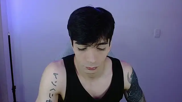 H3ll B0I online show from March 2026 10:04:02 PM