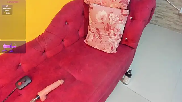 AlexxaSmall online show from September 2025 02:00:02 AM