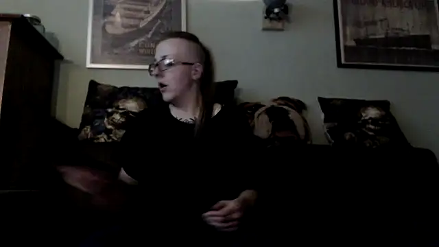 Astrid-Gilbert online show from January 2025 06:18:01 PM