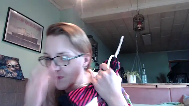 Astrid-Gilbert online show from January 2025 08:22:01 AM