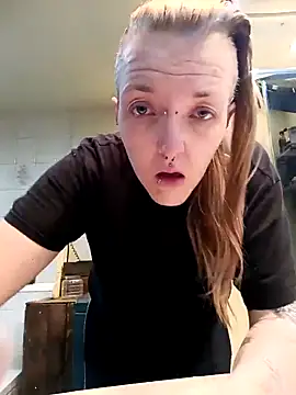 Astrid-Gilbert online show from February 2025 12:38:02 PM