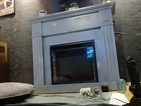 Astrid-Gilbert online show from February 2025 07:00:02 AM