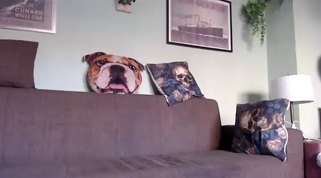 Astrid-Gilbert online show from March 2025 10:57:01 AM