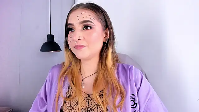 Shanntal  online show from October 2025 07:42:02 PM