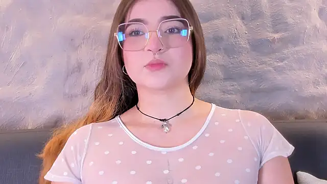 Shanntal  online show from February 2026 12:17:01 PM