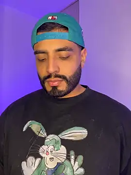 LeandroRusso online show from September 2025 04:06:02 AM