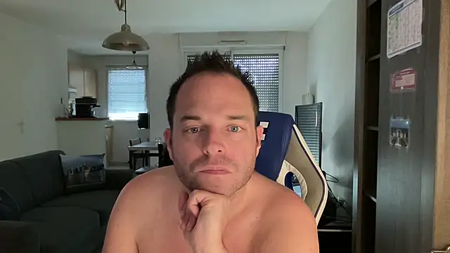 Funnyjul31 online show from March 2025 03:20:01 PM