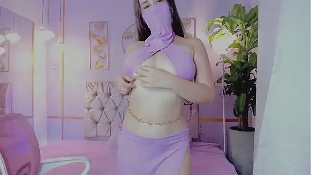 Snapshot of LeilaRasi chatting on November 2025 09:24:02 PM LeilaRasi online show from November 2025 09:24:02 PM