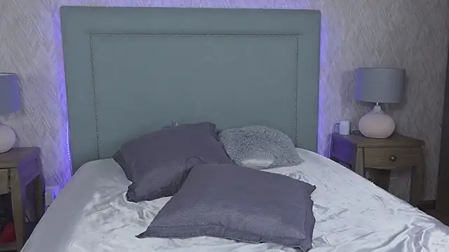 MillaBlis online show from January 2025 03:40:01 PM