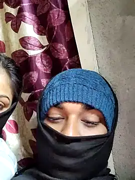 birds0641 online show from February 2025 07:30:02 PM