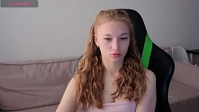 Snapshot of maria_plaudice chatting on May 2026 05:36:02 AM maria plaudice online show from May 2026 05:36:02 AM