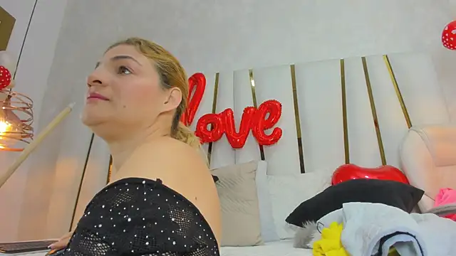 violet gray  online show from February 2026 10:44:02 AM