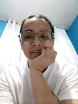 bri ali online show from February 2026 10:25:02 PM