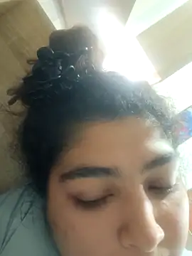 naina78910 online show from October 2025 04:58:01 PM