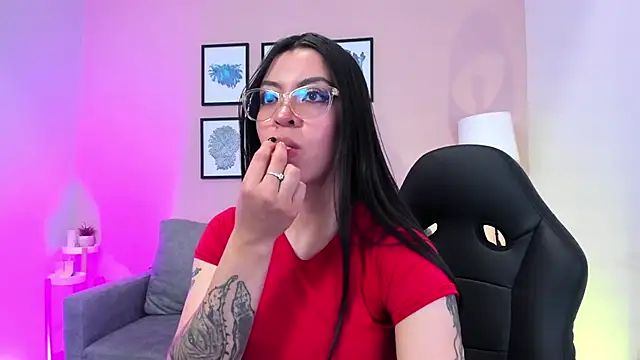 Snapshot of nina__dixon chatting on January 2026 08:21:01 PM nina dixon online show from January 2026 08:21:01 PM