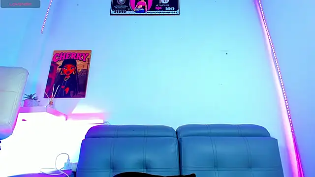 Snapshot of Cherry_splash chatting on November 2025 10:10:02 PM Cherry splash online show from November 2025 10:10:02 PM