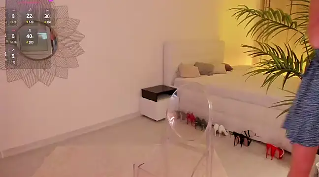 Victoria Korff online show from January 2025 06:00:01 PM