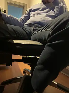 vincent1522 online show from January 2025 02:41:01 PM