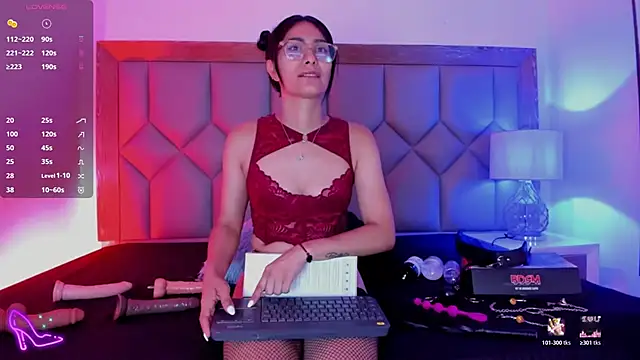 Snapshot of PamelaaPonce chatting on April 2026 03:17:02 PM PamelaaPonce online show from April 2026 03:17:02 PM