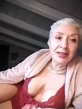 divinaerotica online show from February 2025 04:37:02 PM