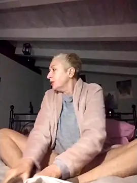 divinaerotica online show from March 2026 05:50:01 PM