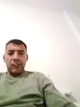 Snapshot of juanignacioargentino chatting on February 2025 04:32:02 PM juanignacioargentino online show from February 2025 04:32:02 PM