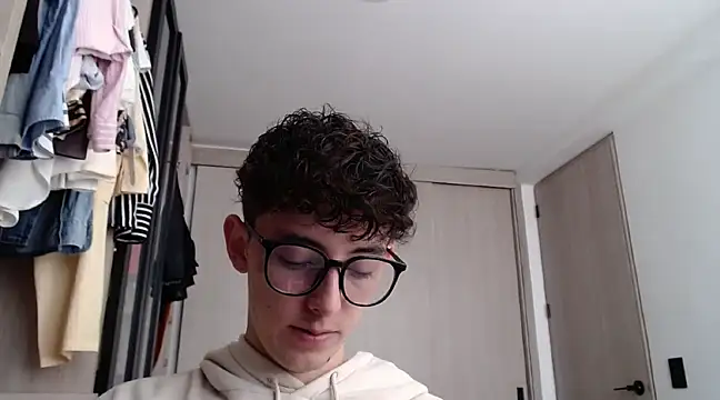 miketwink online show from March 2025 09:10:02 PM