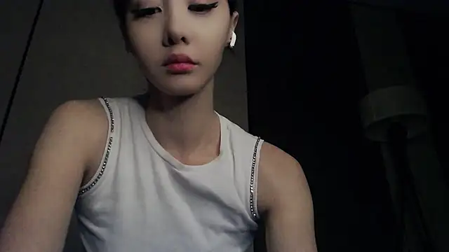 Snapshot of Fudzik0 chatting on March 2026 02:35:02 AM Fudzik0 online show from March 2026 02:35:02 AM