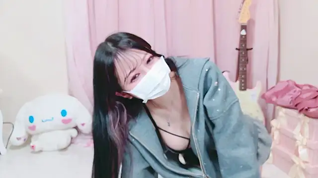 Snapshot of Megu-mimi chatting on February 2026 04:32:01 PM Megu-mimi online show from February 2026 04:32:01 PM