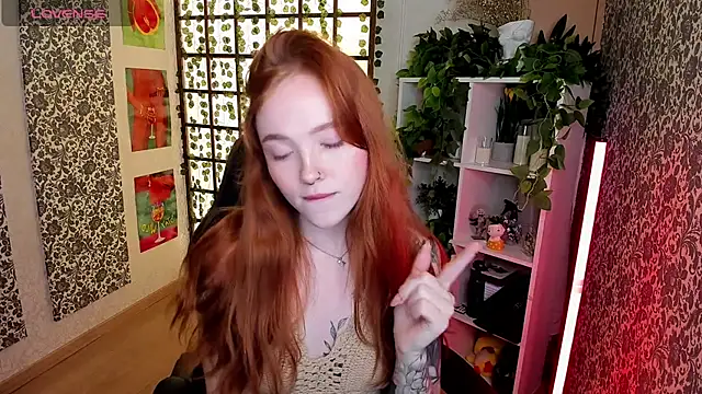 Maya Light online show from September 2025 01:51:01 AM