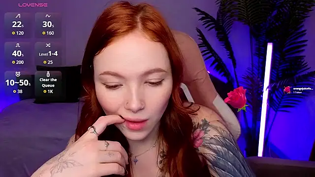 Snapshot of Maya_Light chatting on March 2026 02:07:02 AM Maya Light online show from March 2026 02:07:02 AM