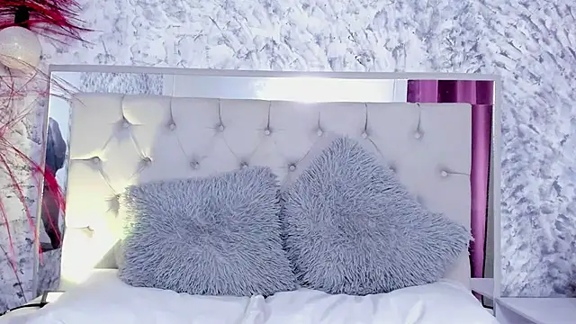 Ariana greenblat online show from September 2025 04:08:01 PM