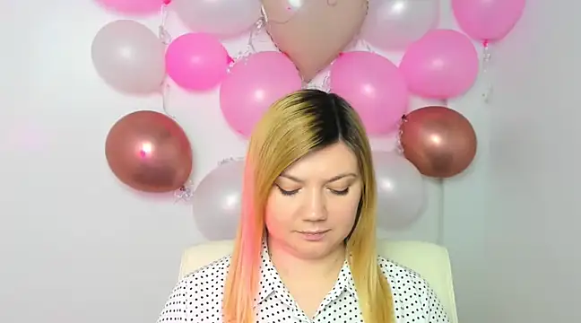 Lola moree online show from February 2025 12:44:02 PM