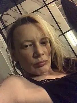 blondey206 online show from March 2025 09:45:02 PM