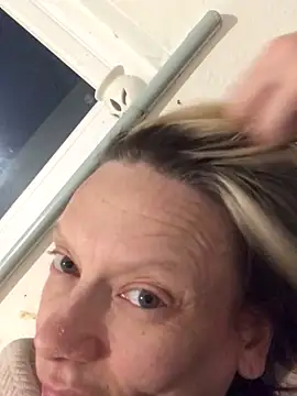 Snapshot of blondey206 chatting on March 2026 10:16:01 PM blondey206 online show from March 2026 10:16:01 PM