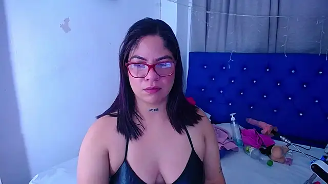 Snapshot of hornny_cougar chatting on September 2025 03:06:02 AM hornny cougar online show from September 2025 03:06:02 AM