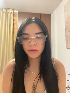 eileensophi online show from October 2025 02:52:01 AM