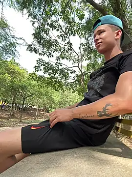 arevalo1124 online show from November 2025 03:23:01 PM