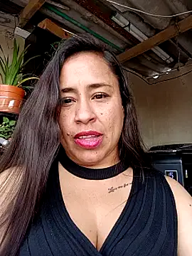 kamila lovee online show from November 2025 07:05:02 PM