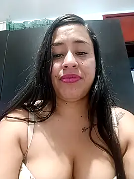 kamila lovee online show from November 2025 07:56:02 PM