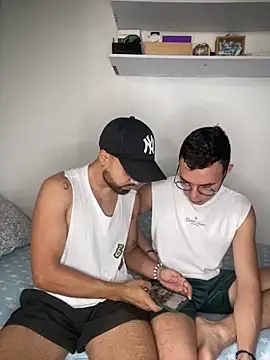 hornytwins15 online show from February 2025 08:22:01 PM